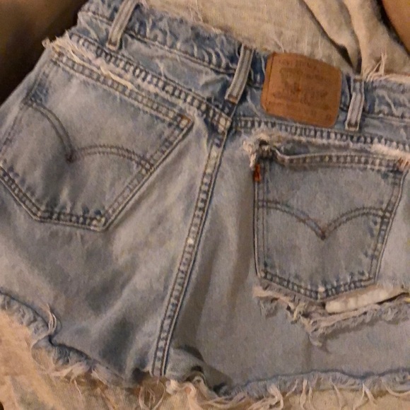 Super destroyed Levi’s urban renewal shorts - Picture 4 of 5
